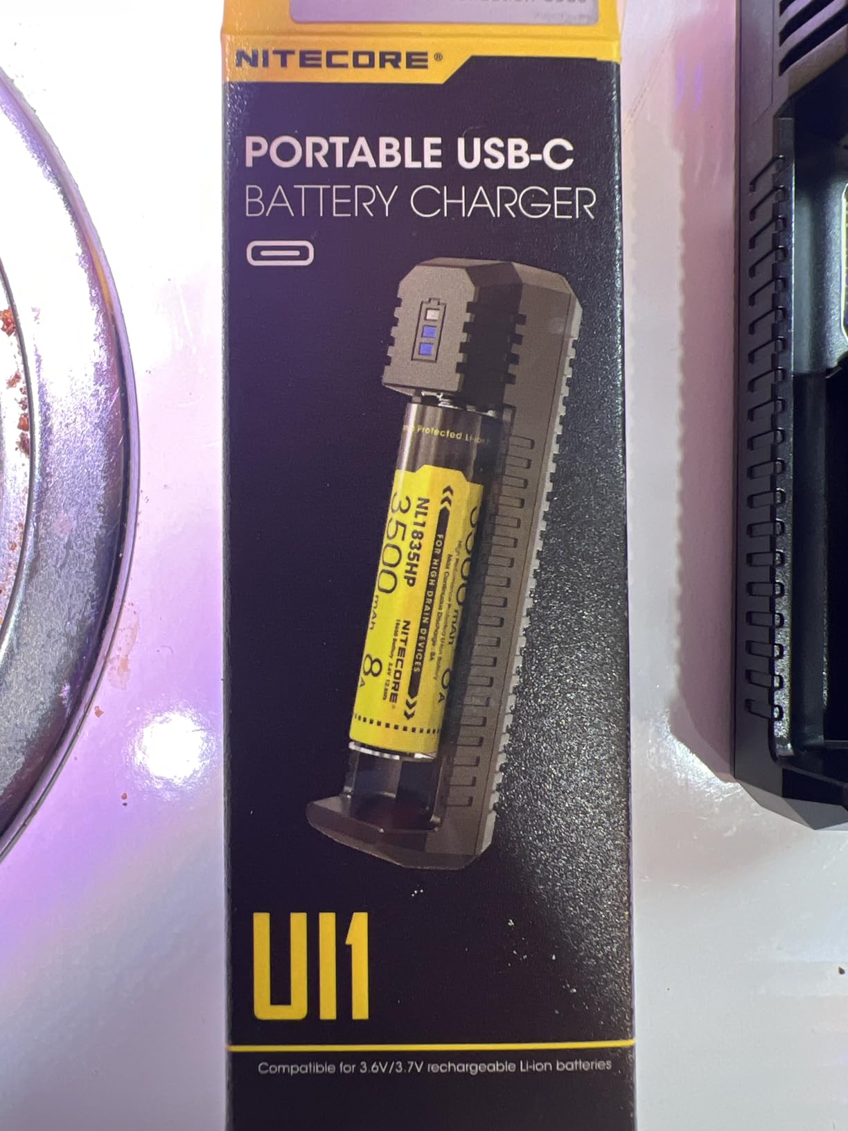 Nitecore UI1 Single-Slot Intelligent Lithium-ion Battery USB Charger for 18650, 18350, 20700, 21700, 16340, 14500 and More, and Organizer customer photo 2