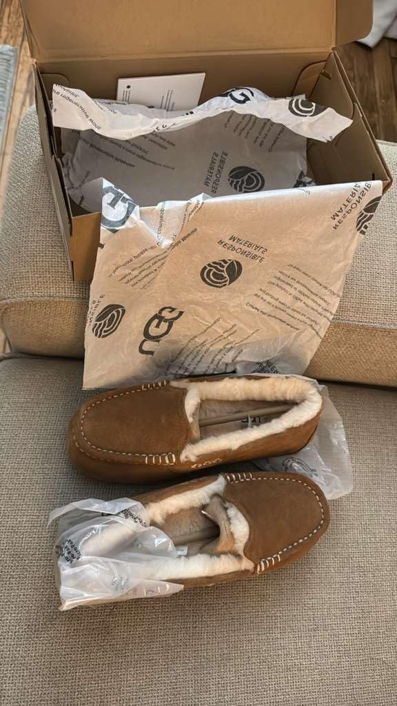 UGG Ansley Slipper customer photo 2