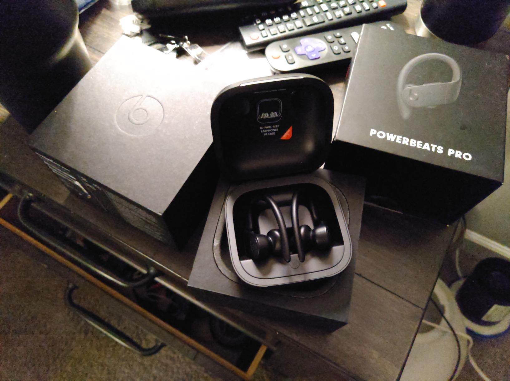 Powerbeats Pro customer photo 1