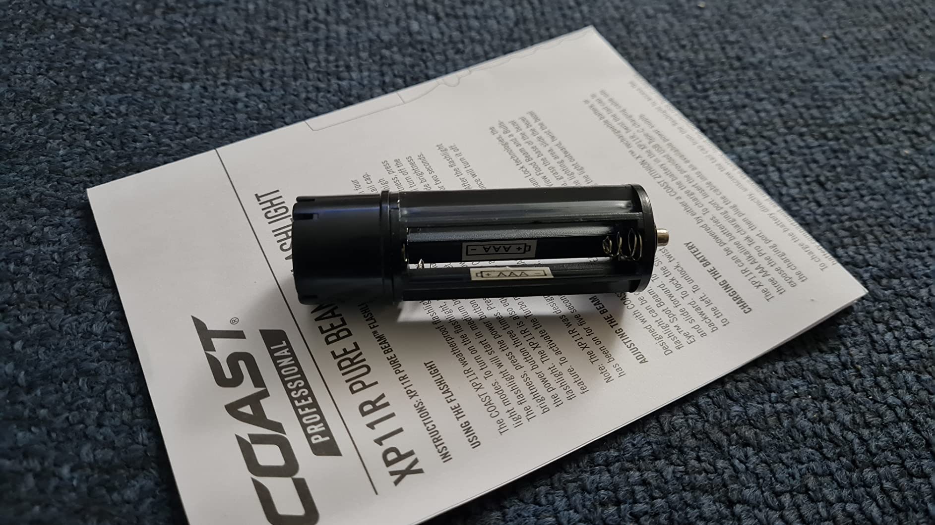 Coast XP11R 2600 Lumen USB-C Rechargeable LED Flashlight with Slide Focus and Pure Beam Focusing Optic, 4 Light Modes, Black customer photo 1