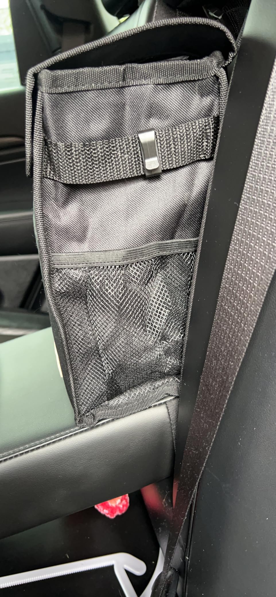 Femuar Leak Proof Car Trash Can with Lid - Waterproof Automotive Garbage Bin for SUVs, Collapsible and Portable Car Trash Bag, Black customer photo 2