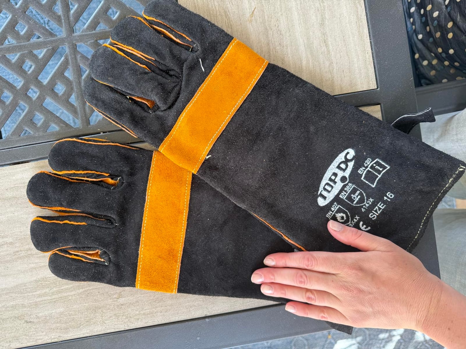 TOPDC Welding Gloves 16-Inch 932°F Heat Resistant Leather for MIG, Stick customer photo 1