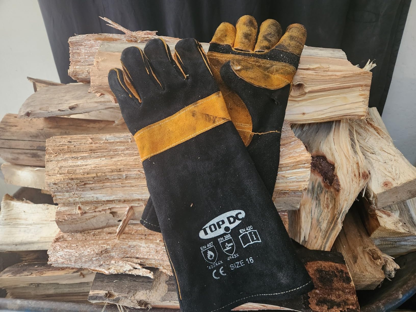 TOPDC Welding Gloves 16-Inch 932°F Heat Resistant Leather for MIG, Stick customer photo 2