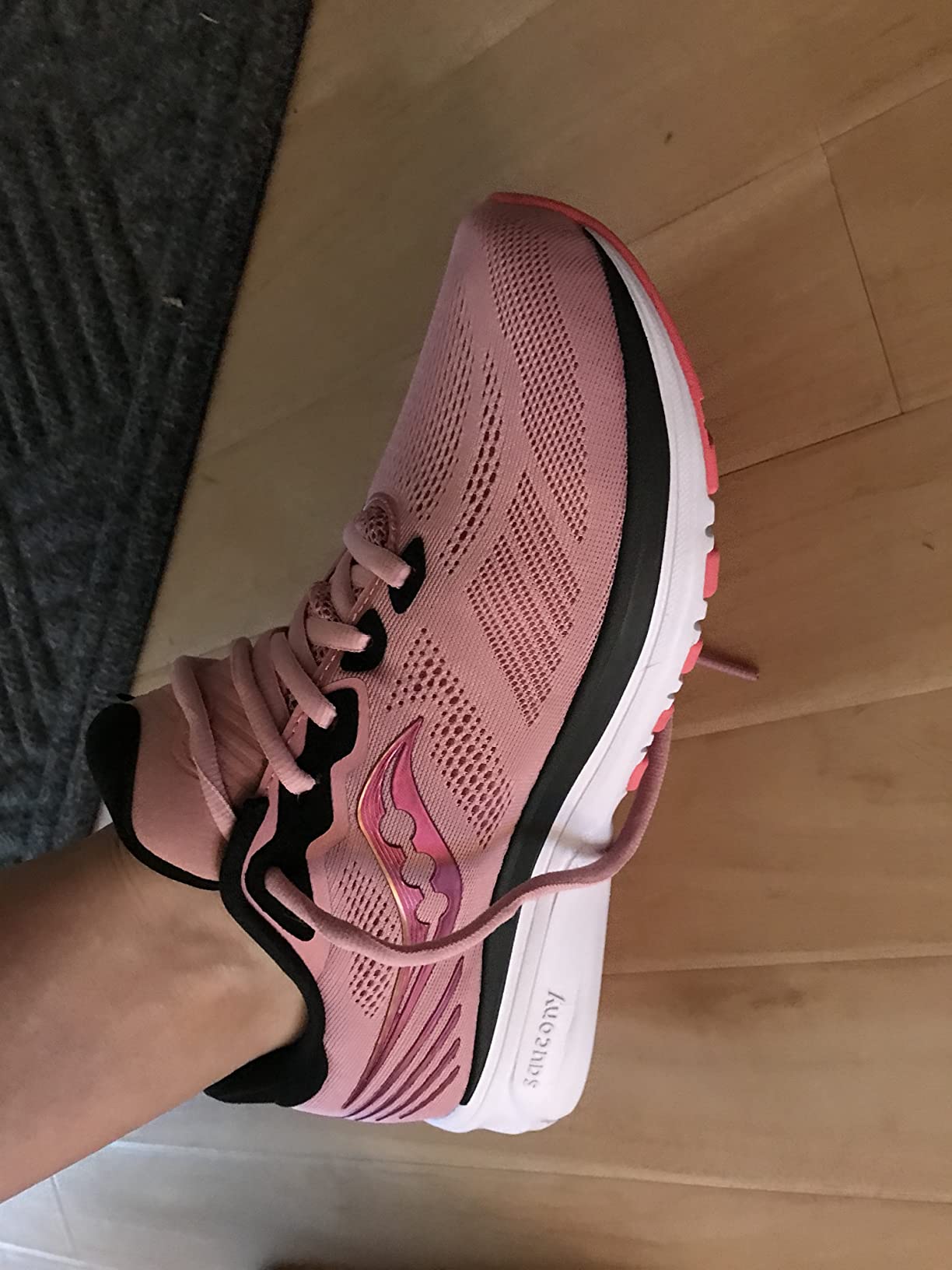 Saucony Women's Ride 14 Sneaker customer photo 1