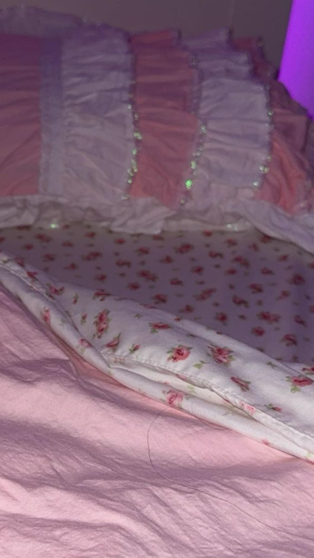Modern Threads 4-Piece Ultra Soft Microfiber Bed Sheets Set, Wrinkle Free Sheets with Deep Pockets Fitted Sheet, Flat Sheet & Pillowcases, Lightweight Breathable Bedding, Floral Rose, Queen customer photo 2