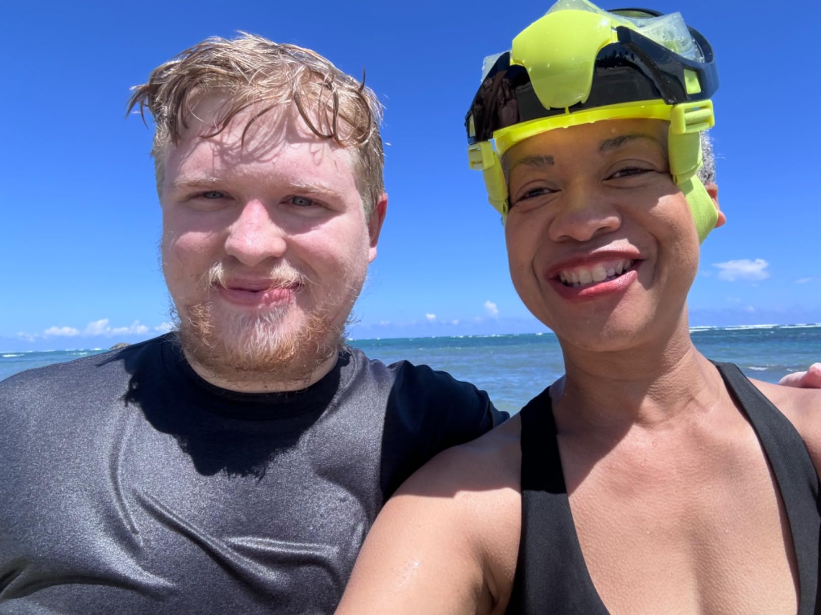 Greatever G2 Full Face Snorkel Mask with Latest Dry Top System,Foldable 180 Degree Panoramic View Snorkeling Mask with Camera Mount,Safe Breathing,Anti-Leak&Anti-Fog customer photo 1