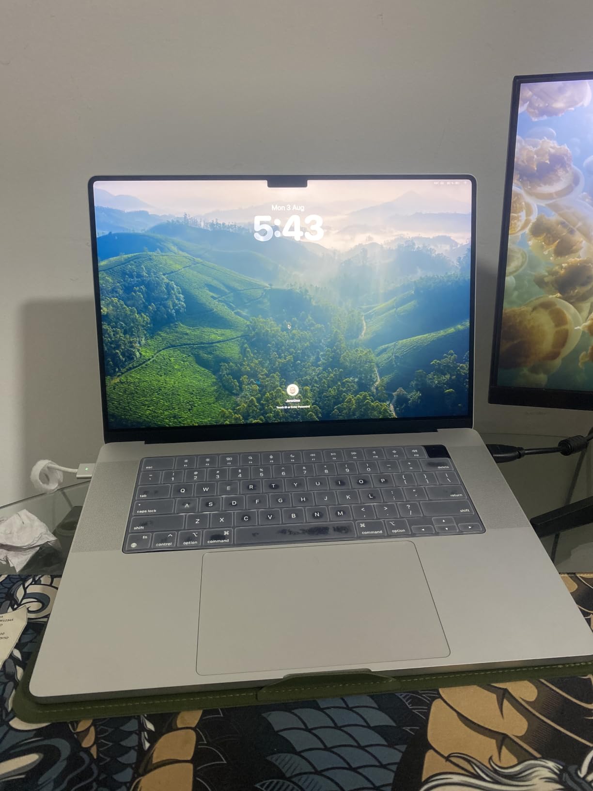 MacBook Pro 16 M1 Pro customer photo 2