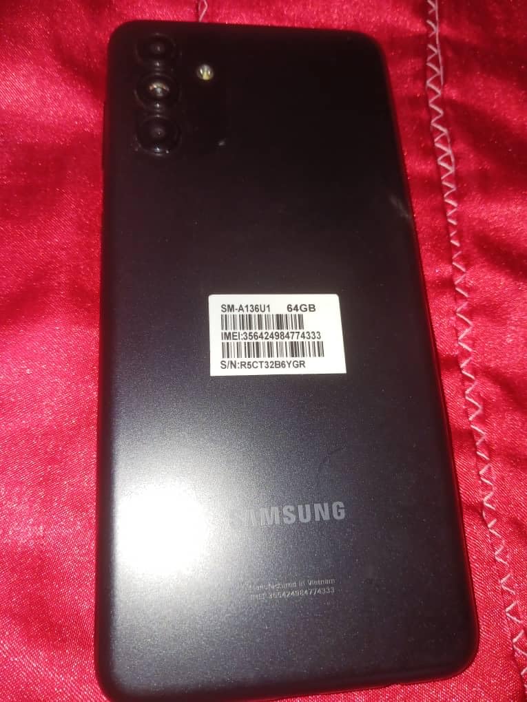 Samsung Galaxy A13 customer photo 2