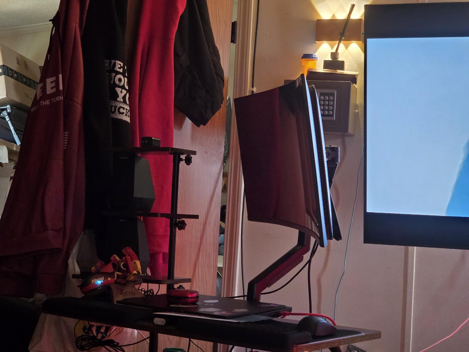 Alienware AW3423DWF customer photo 2