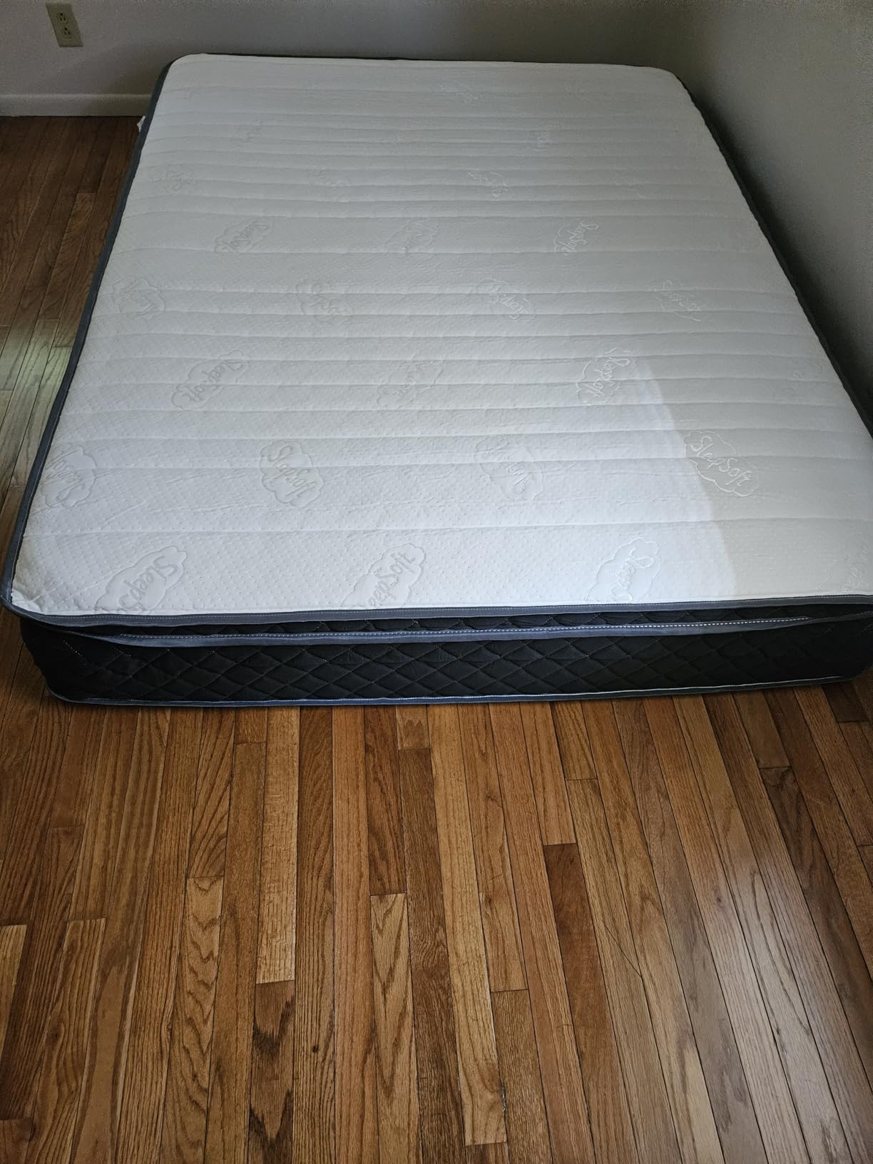 Swbvs Queen Mattress 12 Inch, Hybrid Mattress Queen Size, Bed Matress in a Box, Pressure Relief & Fiberglass Free customer photo 1