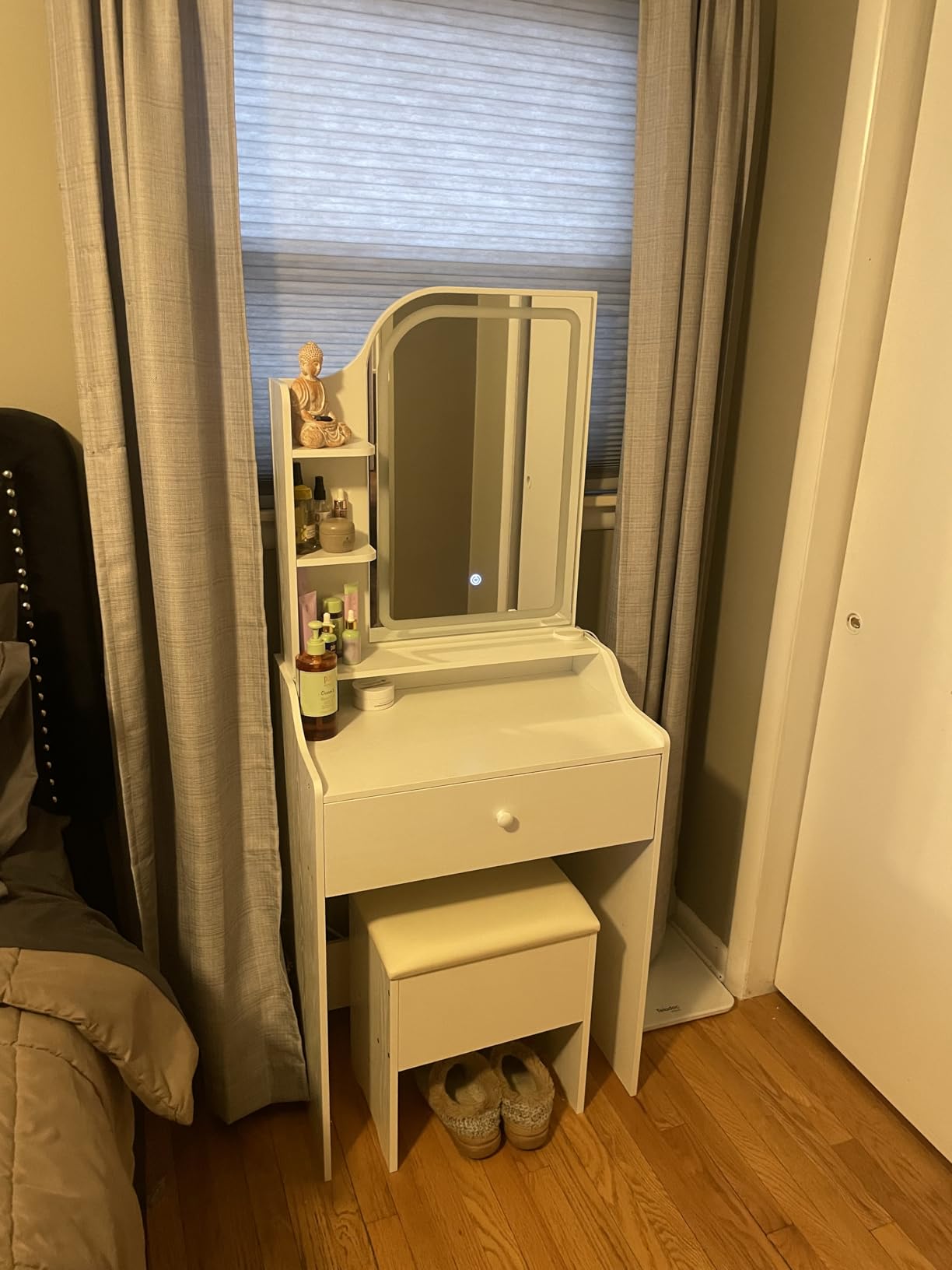 LIKIMIO Small Vanity Desk with Mirror Lights and Storage Stool customer photo 1