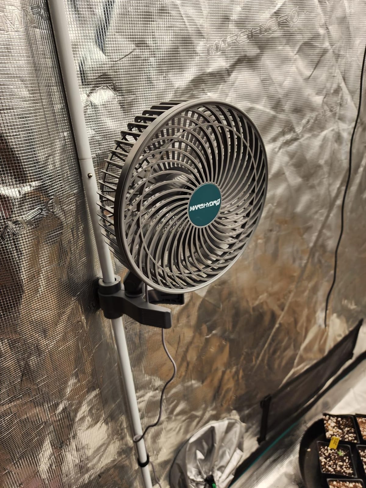 MARS HYDRO 6'' Oscillating Clip-On Grow Tent Fan, 10 Wind Speeds, EC Motor customer photo 2