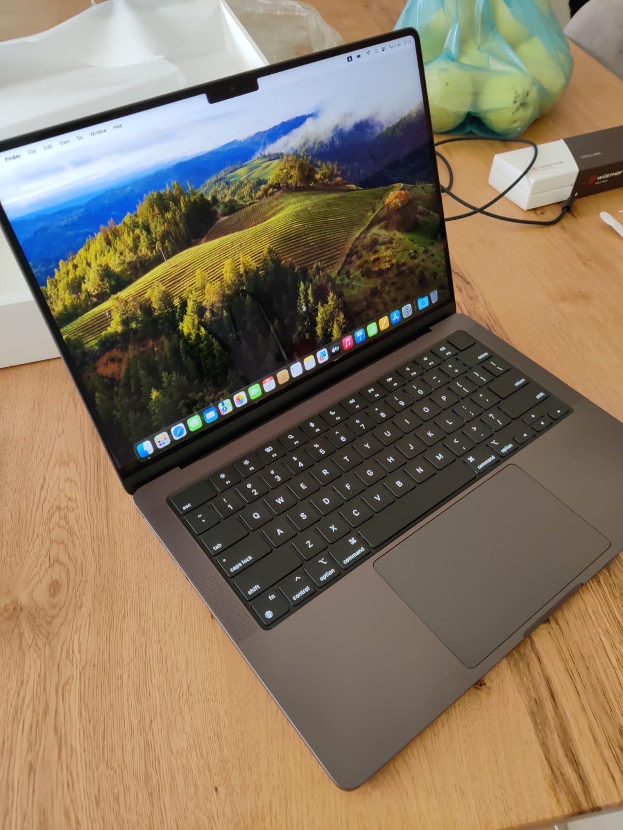 MacBook Pro 14 M3 Pro customer photo 1