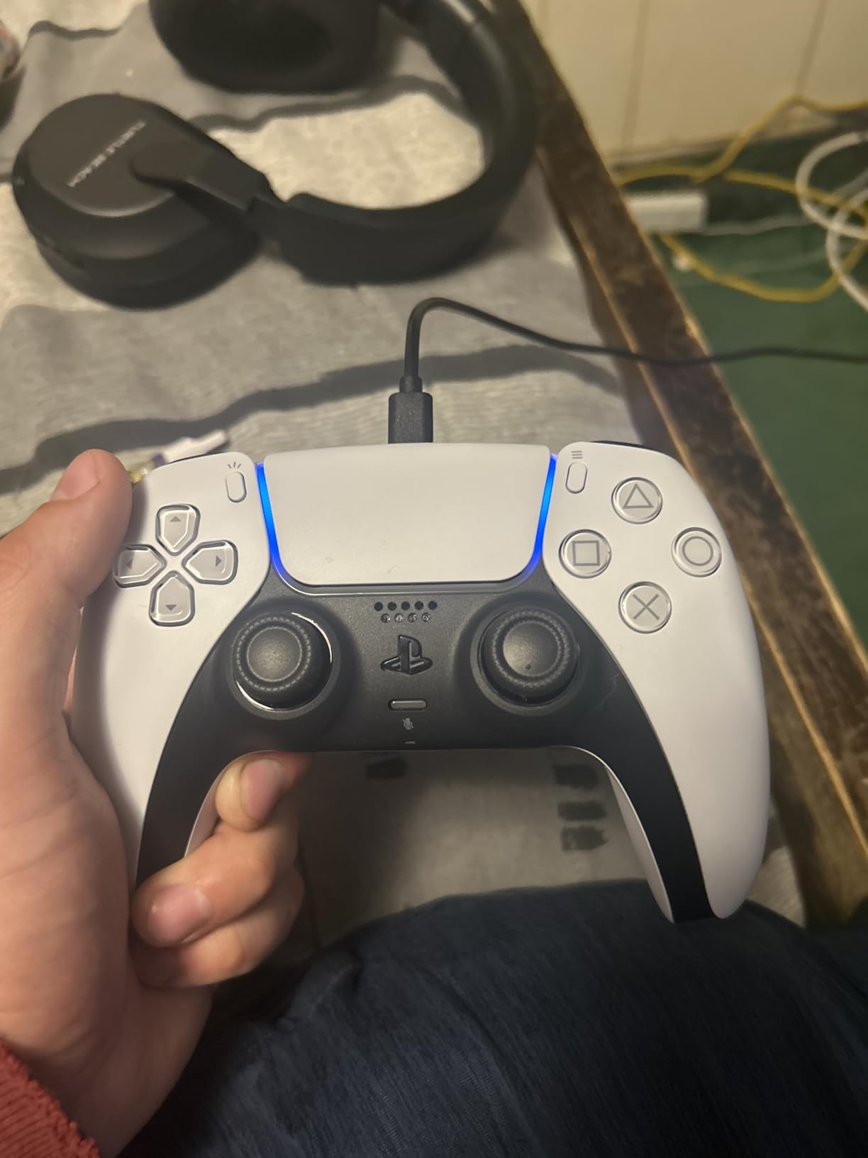 PlayStation DualSense® Wireless Controller - White customer photo 1