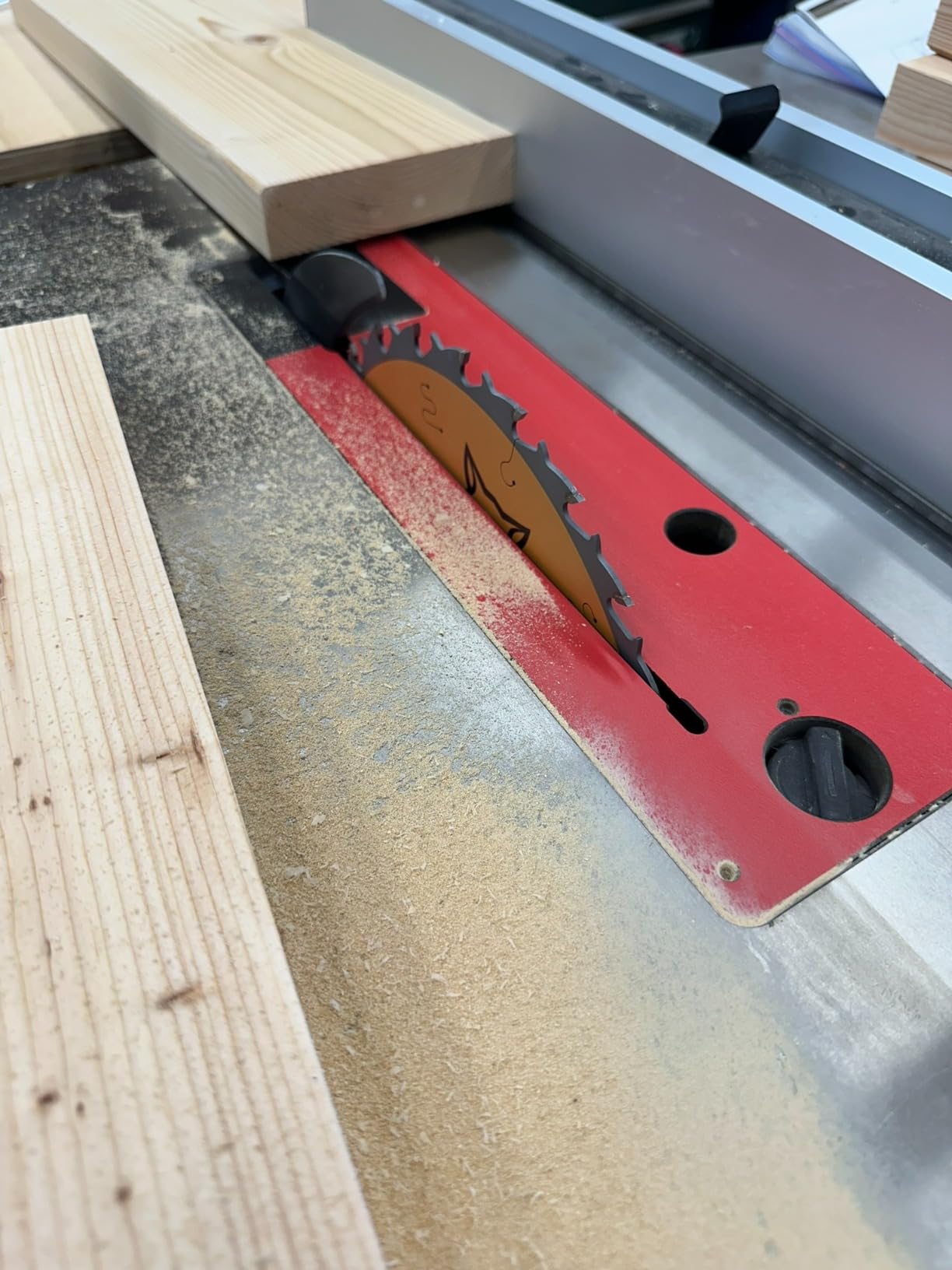 FOXBC 10-Inch Flat Tooth Ripping Table Saw Blade for Wood Cutting, 24-Tooth, Thin Kerf with 5/8-Inch Arbor customer photo 2