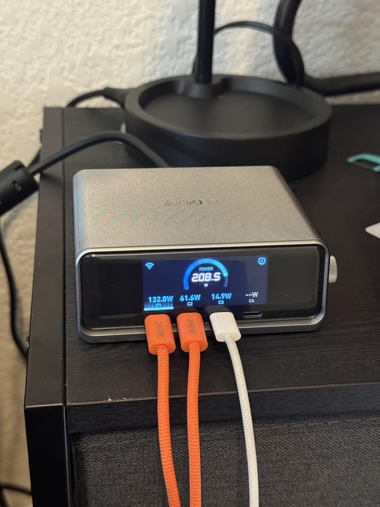 Anker Prime Charging Station, 250W 6-Port GaN USB C Charger customer photo 2