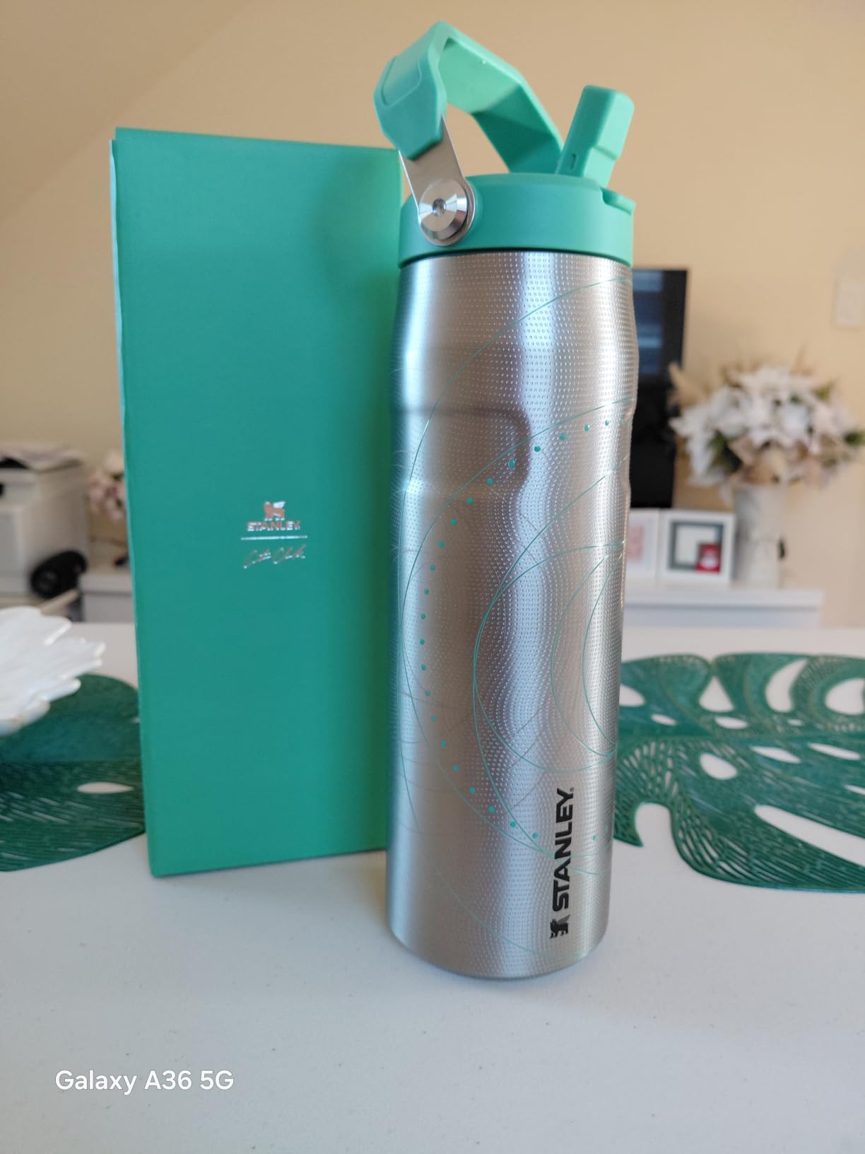 IceFlow Bottle 24oz customer photo 2