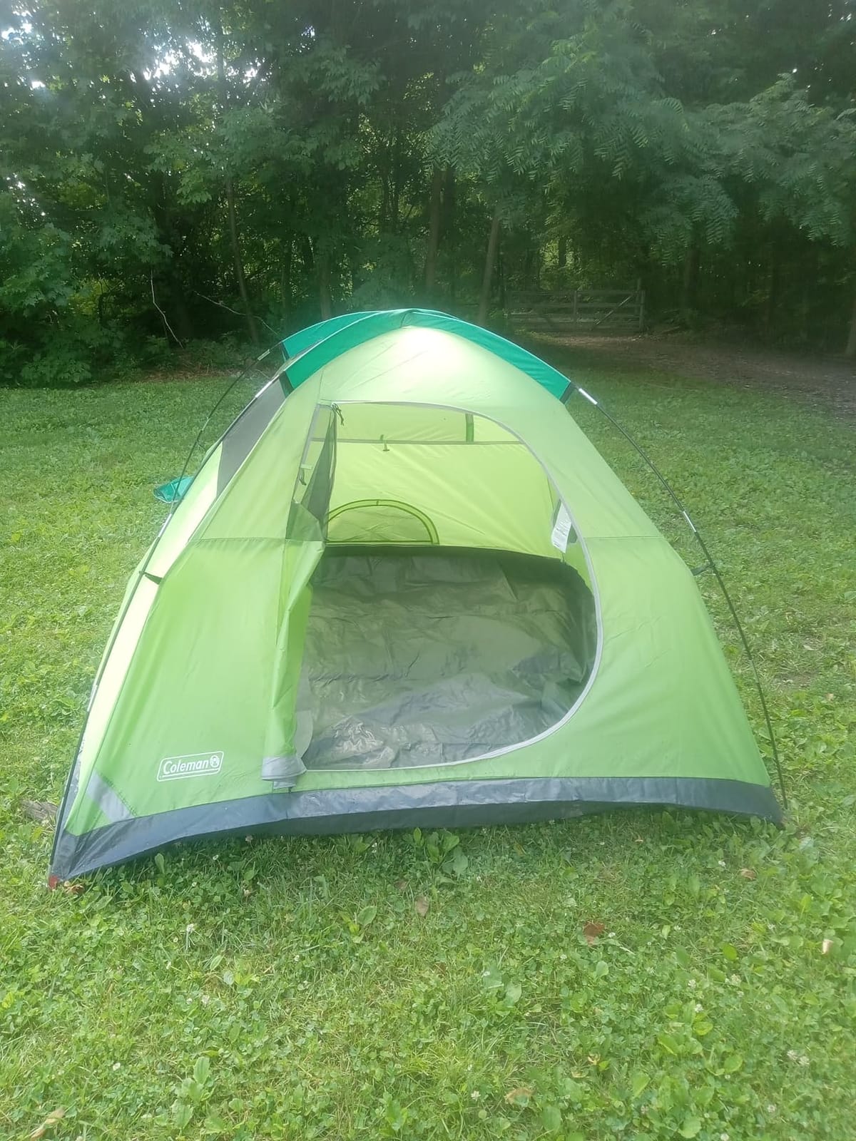 Coleman Sundome Camping Tent with Rainfly, 2/3/4/6 Person Tent Sets Up in 10 Mins, Weatherproof Shelter for Camping, Festivals, Backyard, Sleepovers, & More customer photo 2