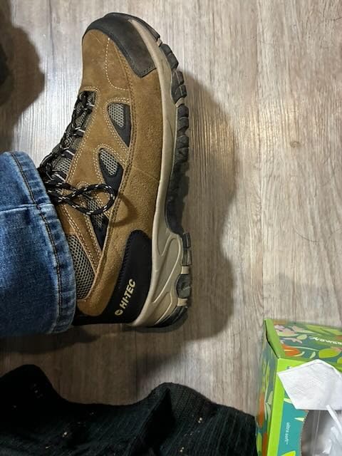 HI-TEC Yosemite WP Mid Waterproof Hiking Boots for Men, Lightweight Breathable Outdoor Trekking Shoes customer photo 1
