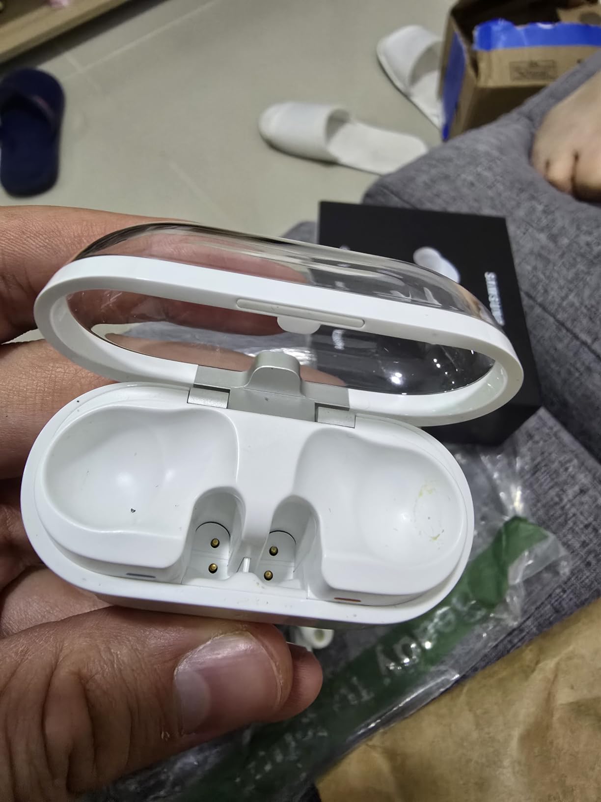 Samsung Galaxy Buds 3 Pro AI True Wireless Bluetooth Earbuds, Noise Cancelling, Sound Optimization, Real-Time Interpreter, Redesigned Comfort Fit Latin American Version (Silver) customer photo 2