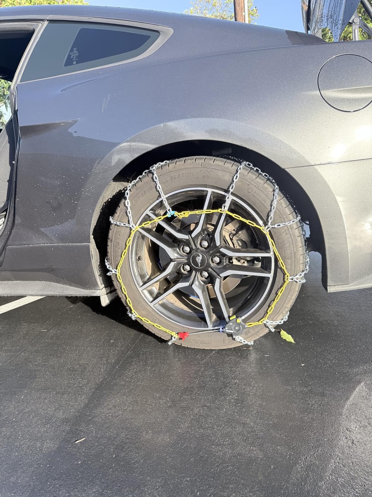 Snow-Chains Auto Fixing 1 Min Quick Fit Easy Installation Tire-Chains, Portable Reusable Universal Emergency Tire Traction Chain for Passenger Car, Pickup Trucks and SUV - Set of 2 (HKN-150) customer photo 2