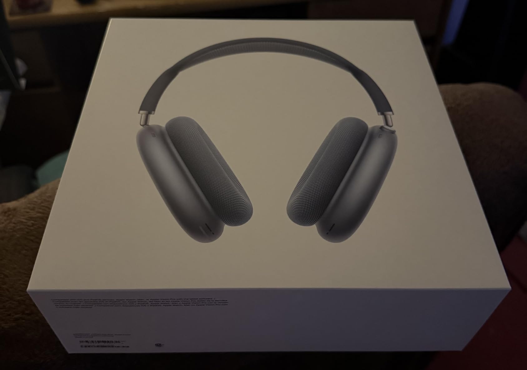 Apple AirPods Max Wireless Over-Ear Headphones, Pro-Level Active Noise Cancellation, Transparency Mode, Personalized Spatial Audio, USB-C Charging, Bluetooth Headphones for iPhone - Blue customer photo 2