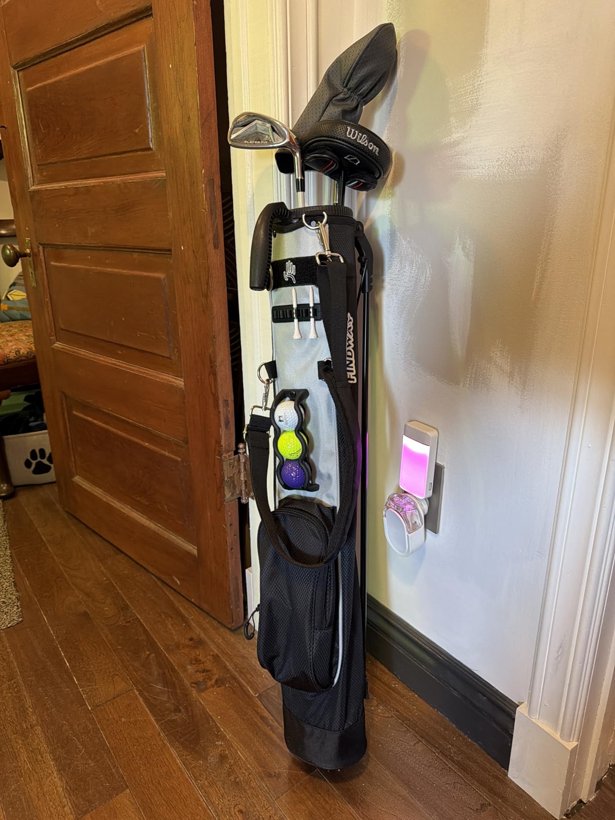 Findway Golf Stand Bag, Small Golf Bag for The Driving Range, Par 3 and Executive Courses, Lightweight Golf Club Carry Bag with Ball Holder and Pockets for Men Women customer photo 2