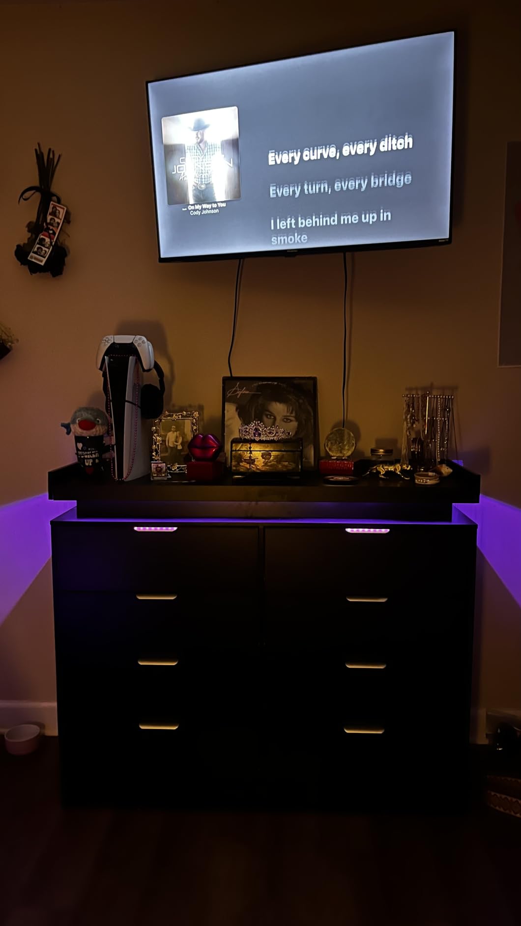 9 Drawer Dresser for Bedroom, Black Dresser with LED Lights and Power Outlet, Large Wooden Dressers Modern Chest of Drawers, Triple Wide Drawer Organizer Cabinet for Bedroom, Entryway, Hallway customer photo 2