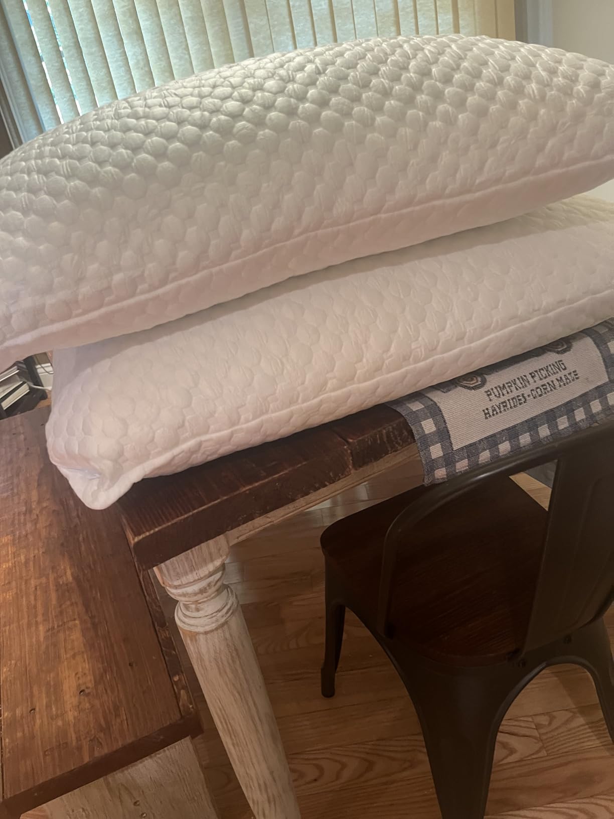 UYWO Cooling Pillows Queen Size Set of 2, Adjustable Memory Foam Pillows customer photo 1