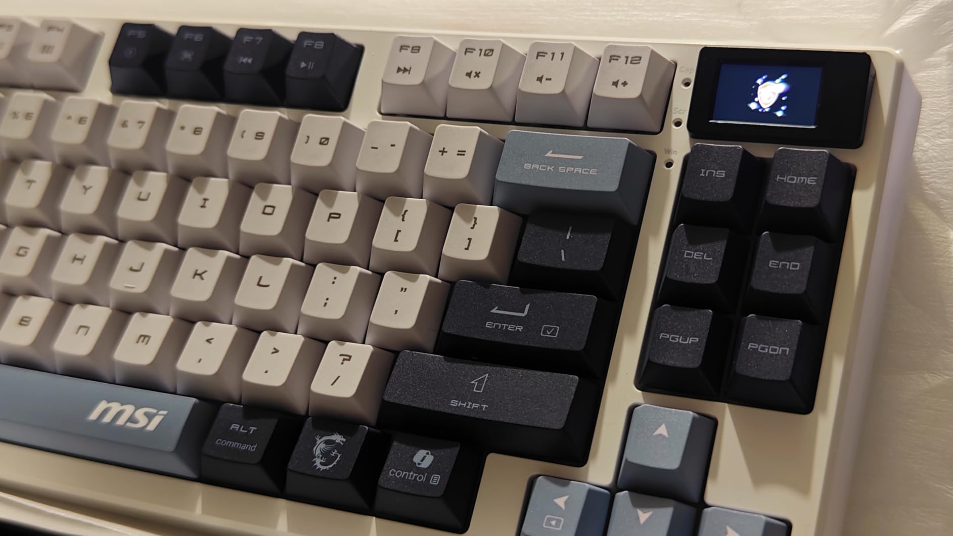 msi Forge GK600 TKL Wireless Sky - Mechanical Linear SWITCHES - Dye-Sublimated PBT Keycaps, Anti-Slip Base, RGB LED, USB 2.0, Bluetooth, 2.4 GHz - Tenkeyless customer photo 2