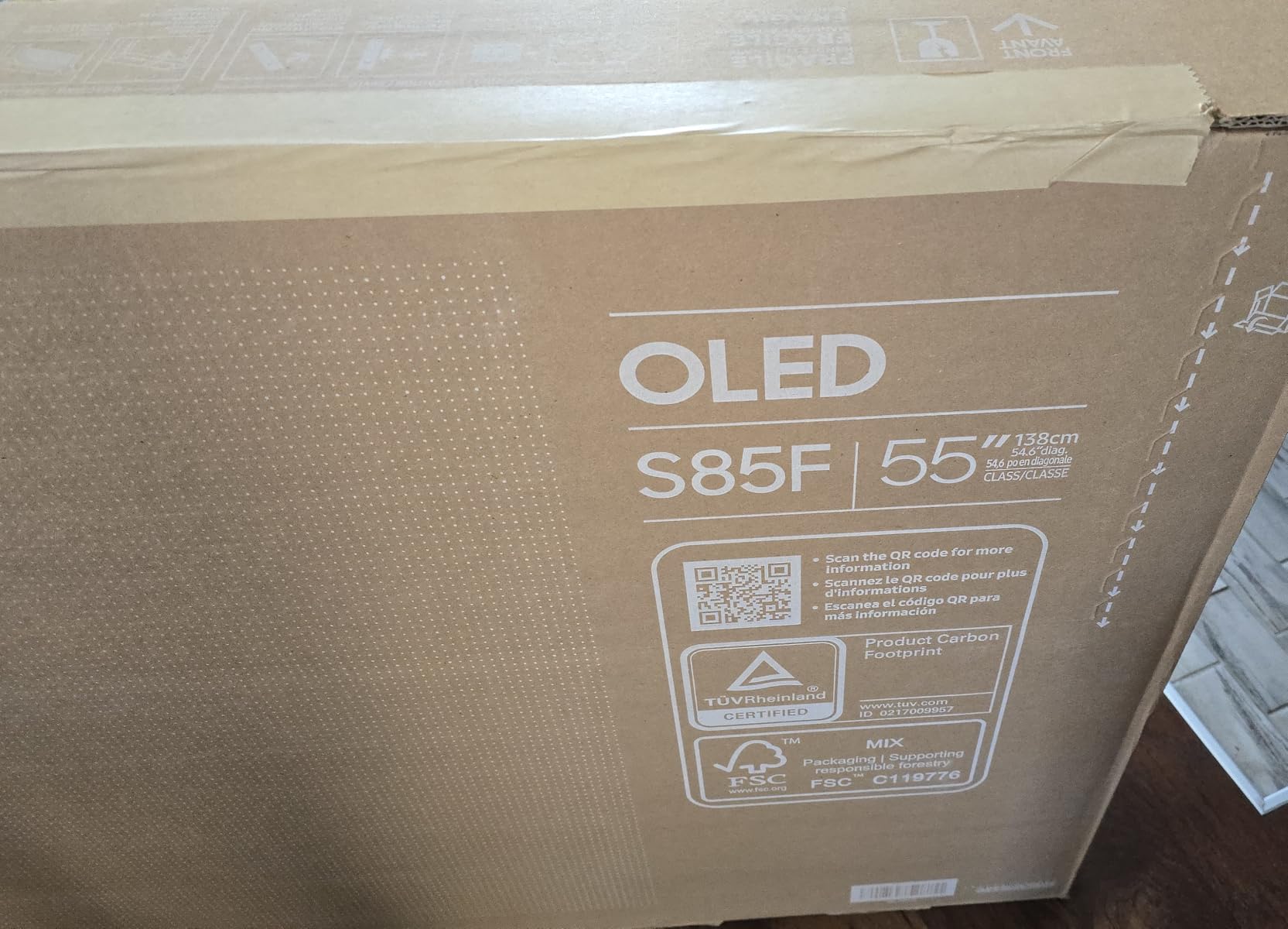 Samsung S85F 77-Inch customer photo 2
