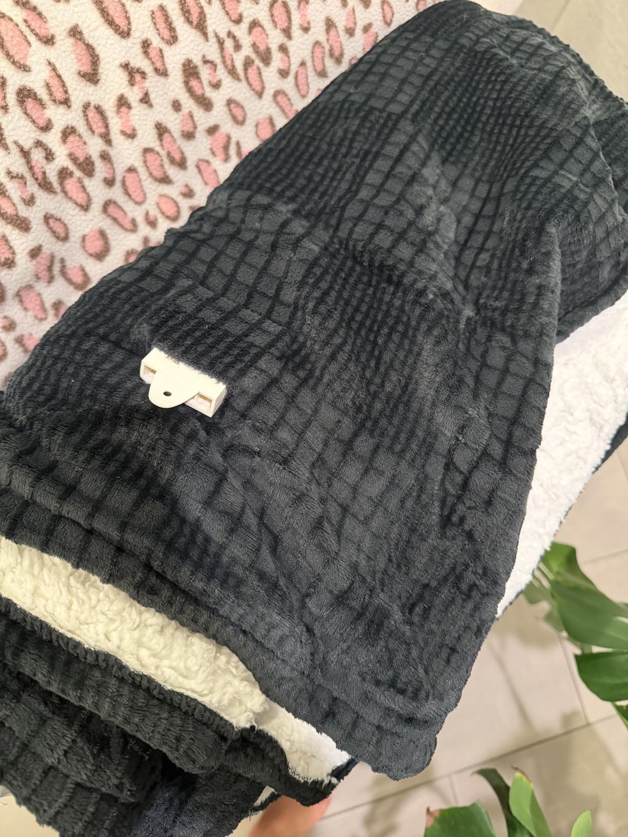 Texciting Heated Blanket 50