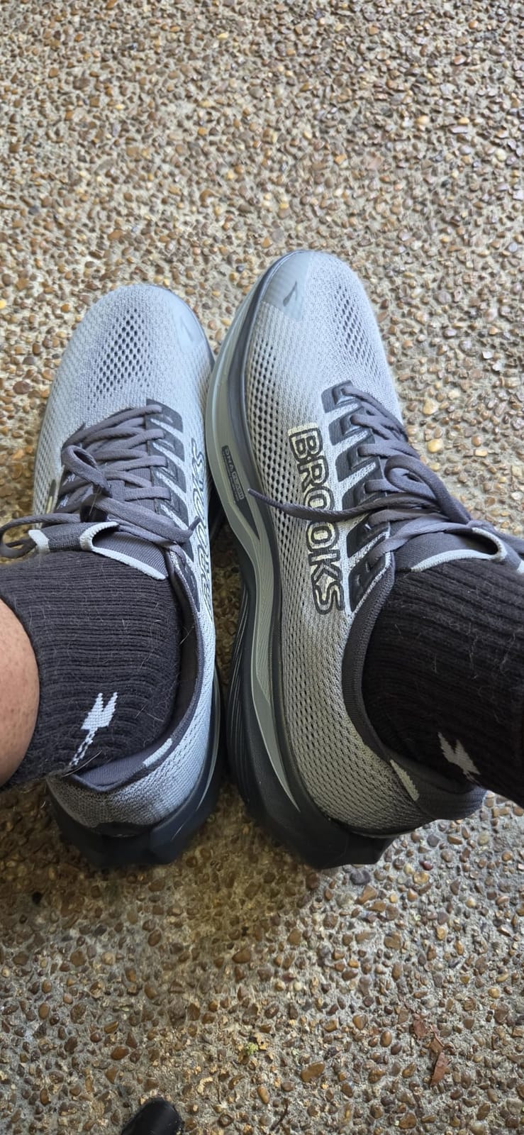 Brooks Men’s Hyperion 3 Neutral Running Shoe customer photo 1