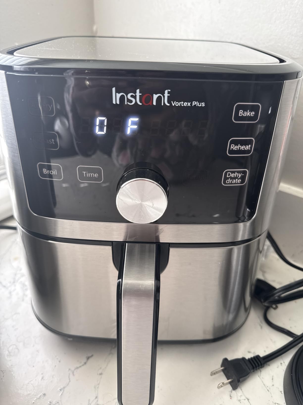 Instant Pot 4Qt Vortex 6-in-1 Mini Air Fryer, Custom Program Options, Air Fry, Broil, Roast, Dehydrate, Bake, Reheat, Black, 4 Quarts customer photo 1