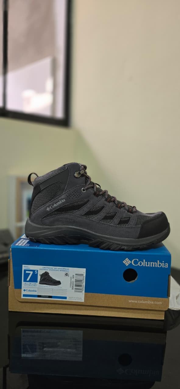 Columbia Men's Crestwood Mid Waterproof Hiking Boots customer photo 1