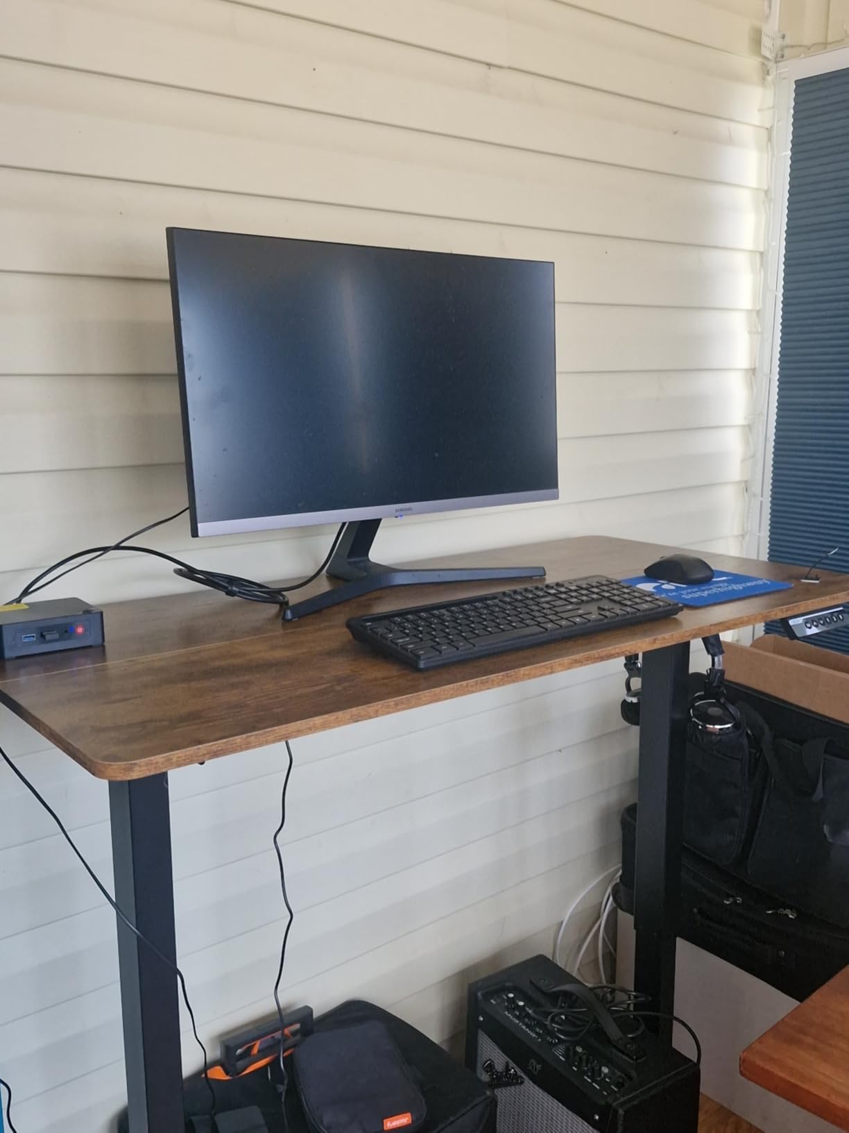 BIZUM Electric Standing Desk, 55x24 inches Height Adjustable Desk, Sit to Stand Desks Memory Gaming Computer Workstation for Home Office, Dark Walnut customer photo 2