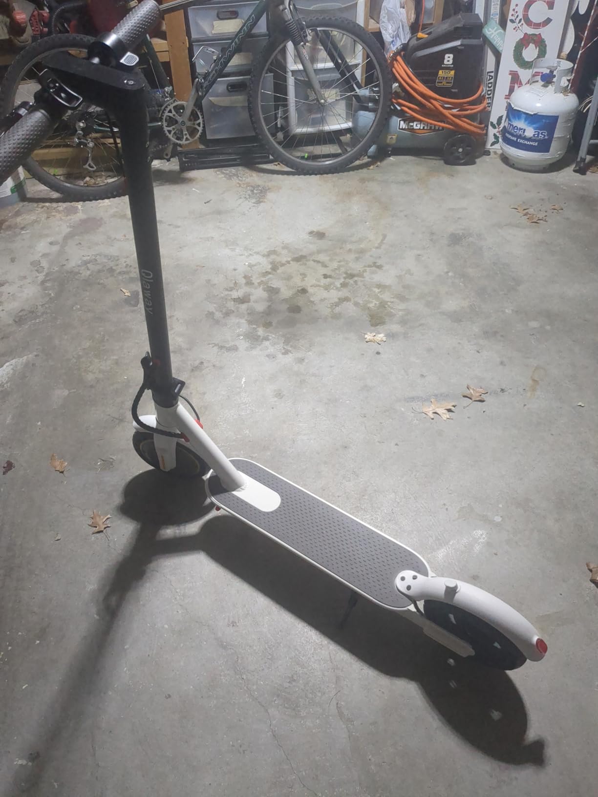 Qlaway Electric Scooter for Adults, 350W/500W Motor, 16-22 Miles Range, 8.5