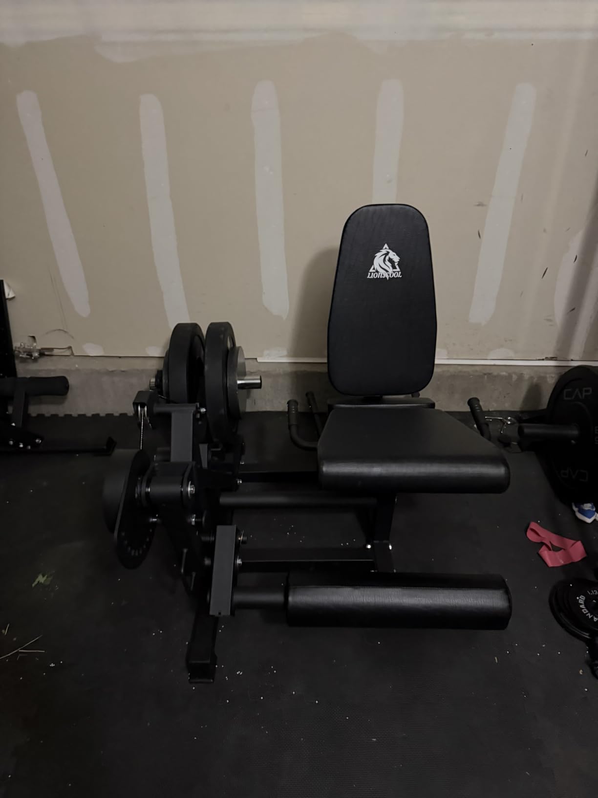 LIONSCOOL Leg Extension and Curl Machine V4.0, 800lbs Weight Capacity customer photo 1