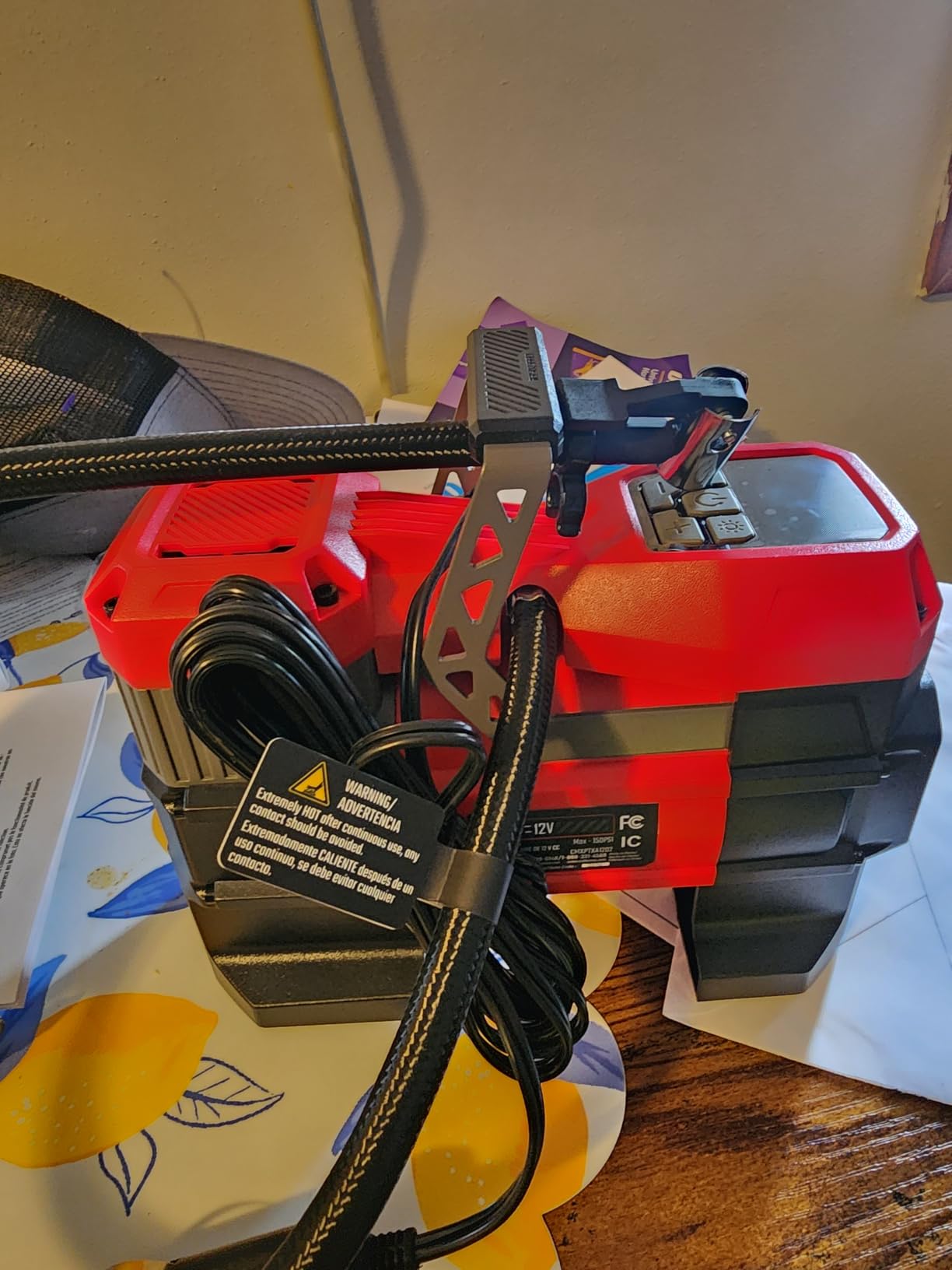 CRAFTSMAN Portable 12V Tire Inflator with Digital Gauge & Auto Shut-Off customer photo 1