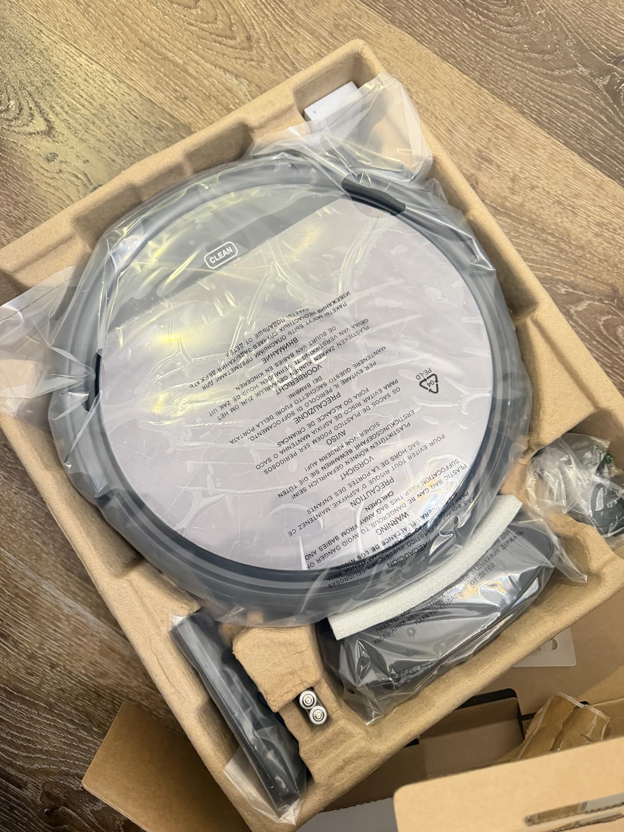 ILIFE V5s Max Robot Vacuum, 4000Pa Strong Suction, Gyro Navigation customer photo 1