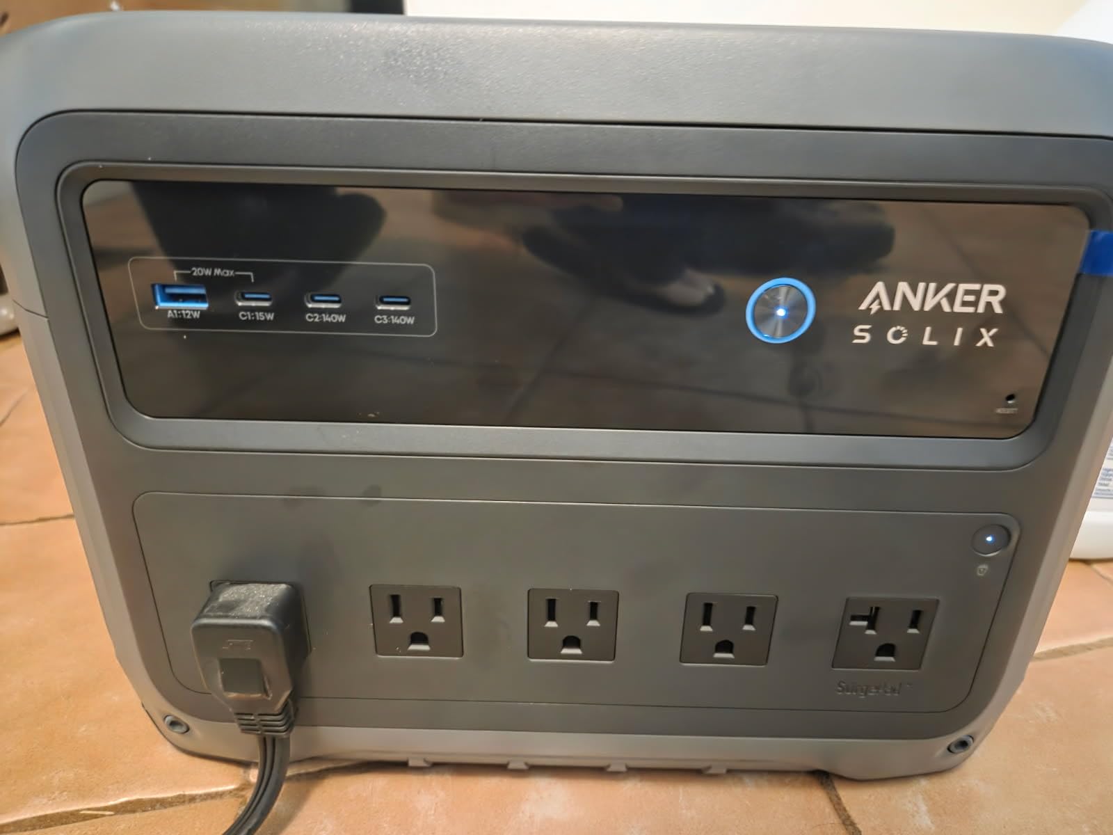 Anker SOLIX C1000 Gen 2 Portable Power Station with 200W Solar Panel customer photo 1