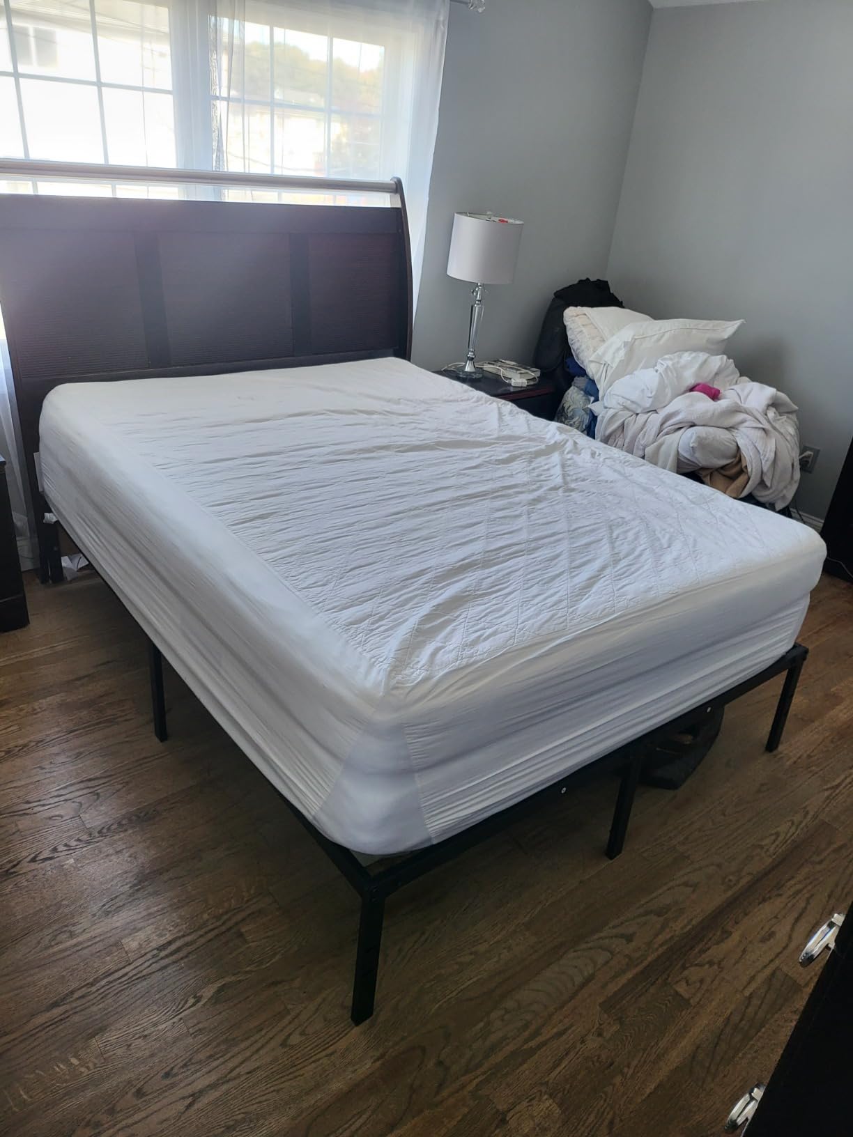 Sweetcrispy Twin Size Bed Frame, Platform Bed Frame, 12 Inch customer photo 1