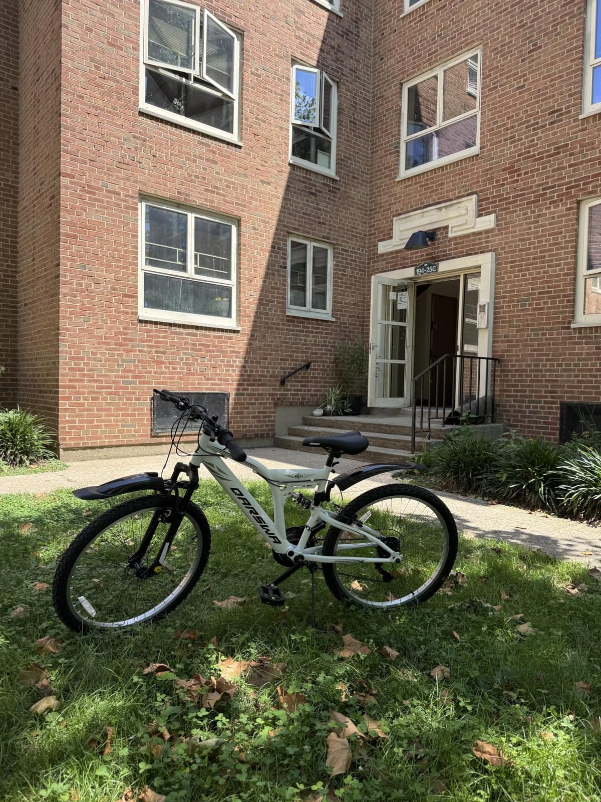24/26/27.5 Inch Mountain Bike for Men & Women, 21-Speed Full Suspension MTB, High-Carbon Steel Frame, Quick Release Front Wheel, Dual Fenders, Easy Assembly, Trail & Commuter Bicycle customer photo 2
